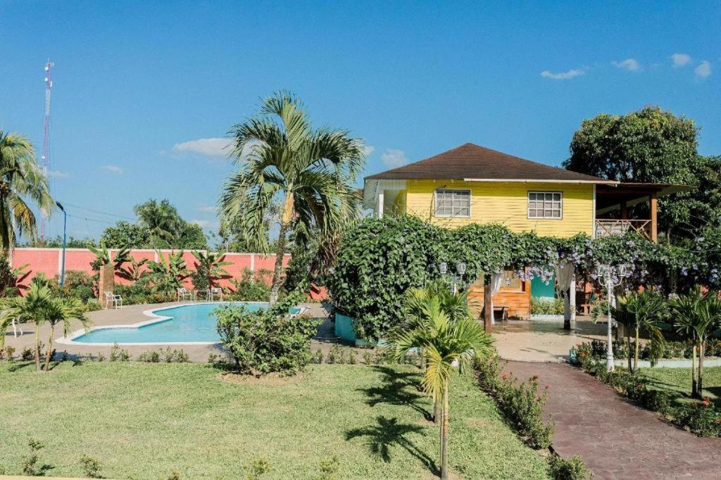 Guacamayos Hotel Bonao Luaran gambar
