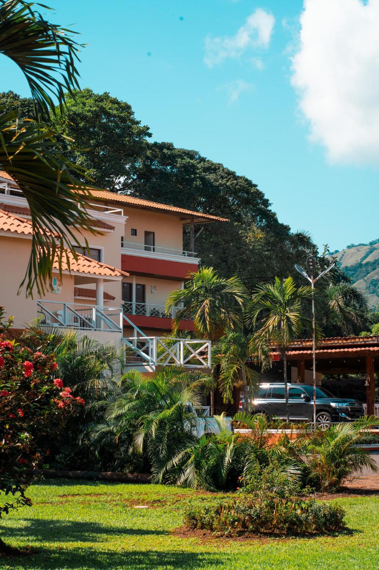 Guacamayos Hotel Bonao Luaran gambar